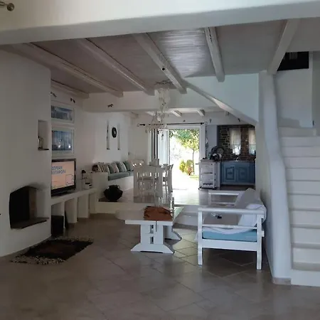 Mykonos Villa Agioi Theodoroi